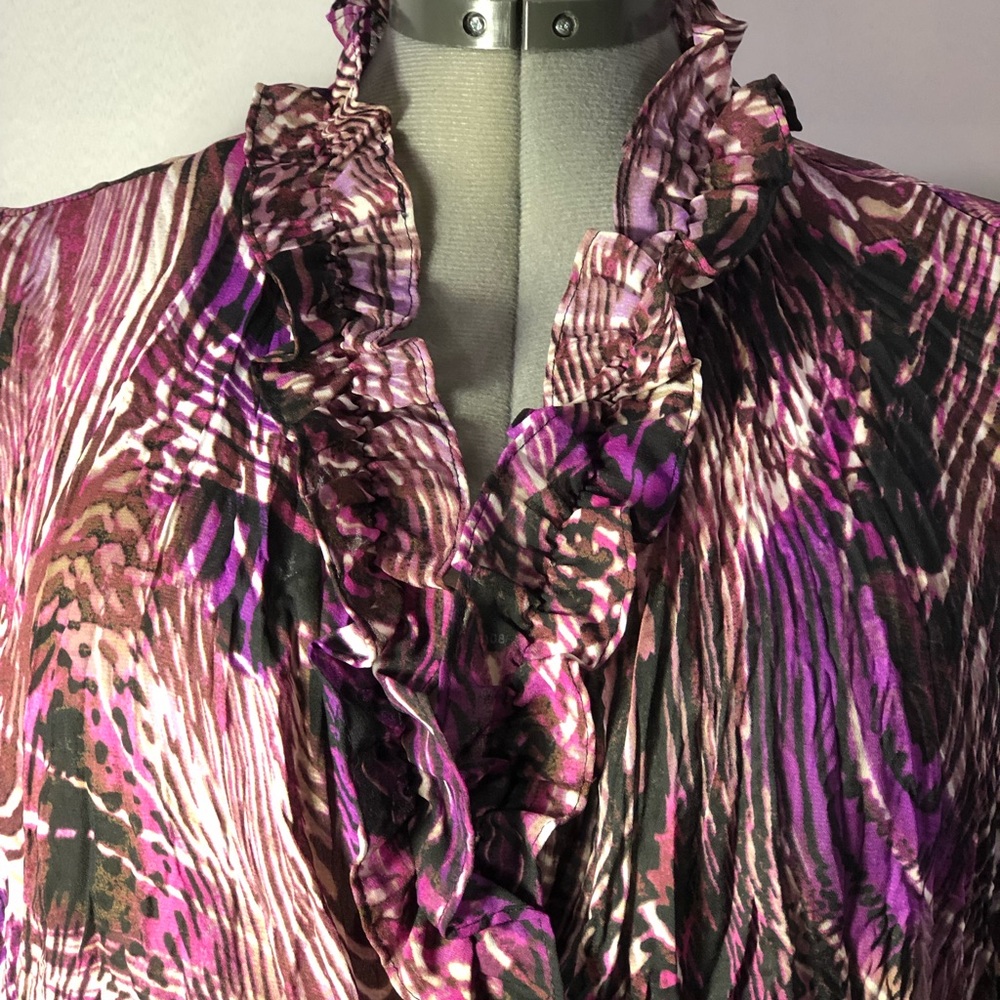 East 5th  Ruffled wrap blouse 2X - Picture 2 of 8